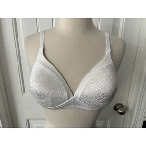 Warner's Blissful Benefits‎ White Bra Back Smoothing Wire Free Size 34C W4013